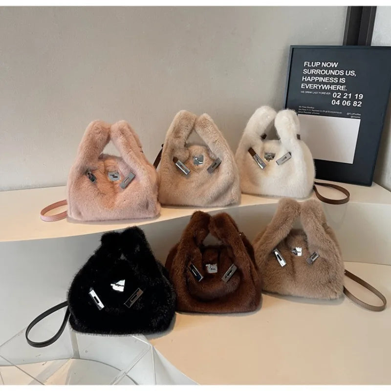 Sac à main femme en fausse fourrure – Doux et tendance