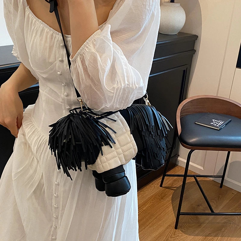 Sac bandoulière femme en forme de chiot – Similicuir avec pompon